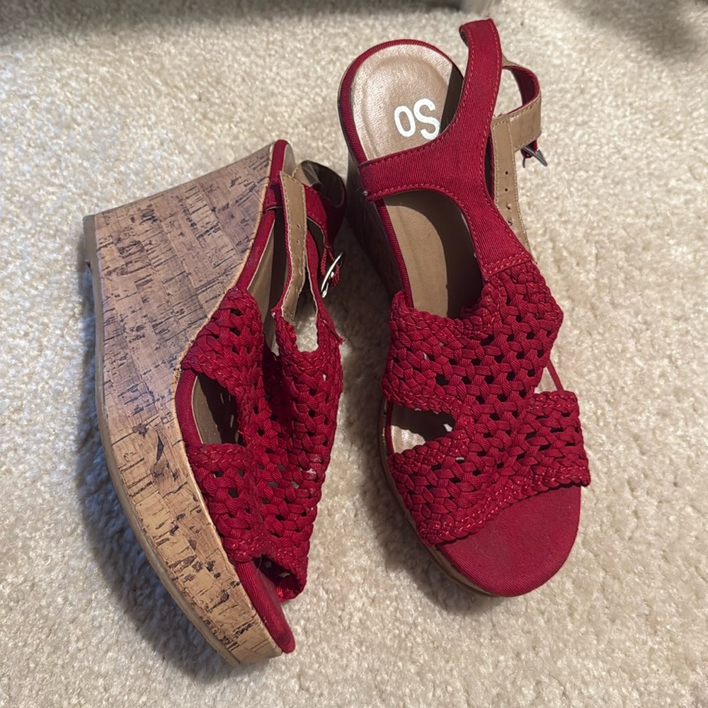 SO TAFFYRED wedges